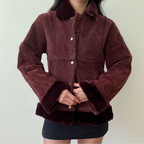 Vintage burgundy suede and faux fur shearling coat - Picture 4 of 9